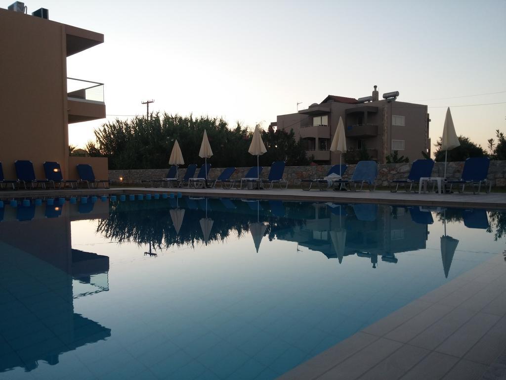 Gerona Mare Apartments Gerani  Exteriér fotografie