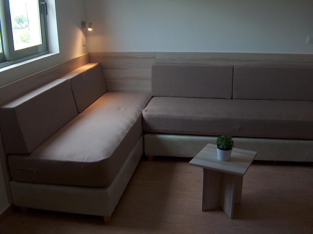 Gerona Mare Apartments Gerani  Pokoj fotografie