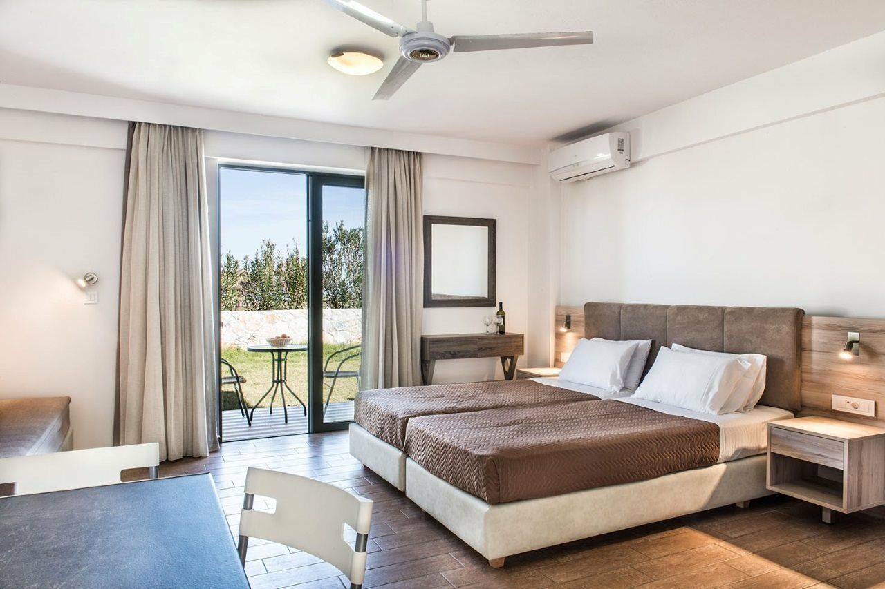 Gerona Mare Apartments Gerani  Exteriér fotografie