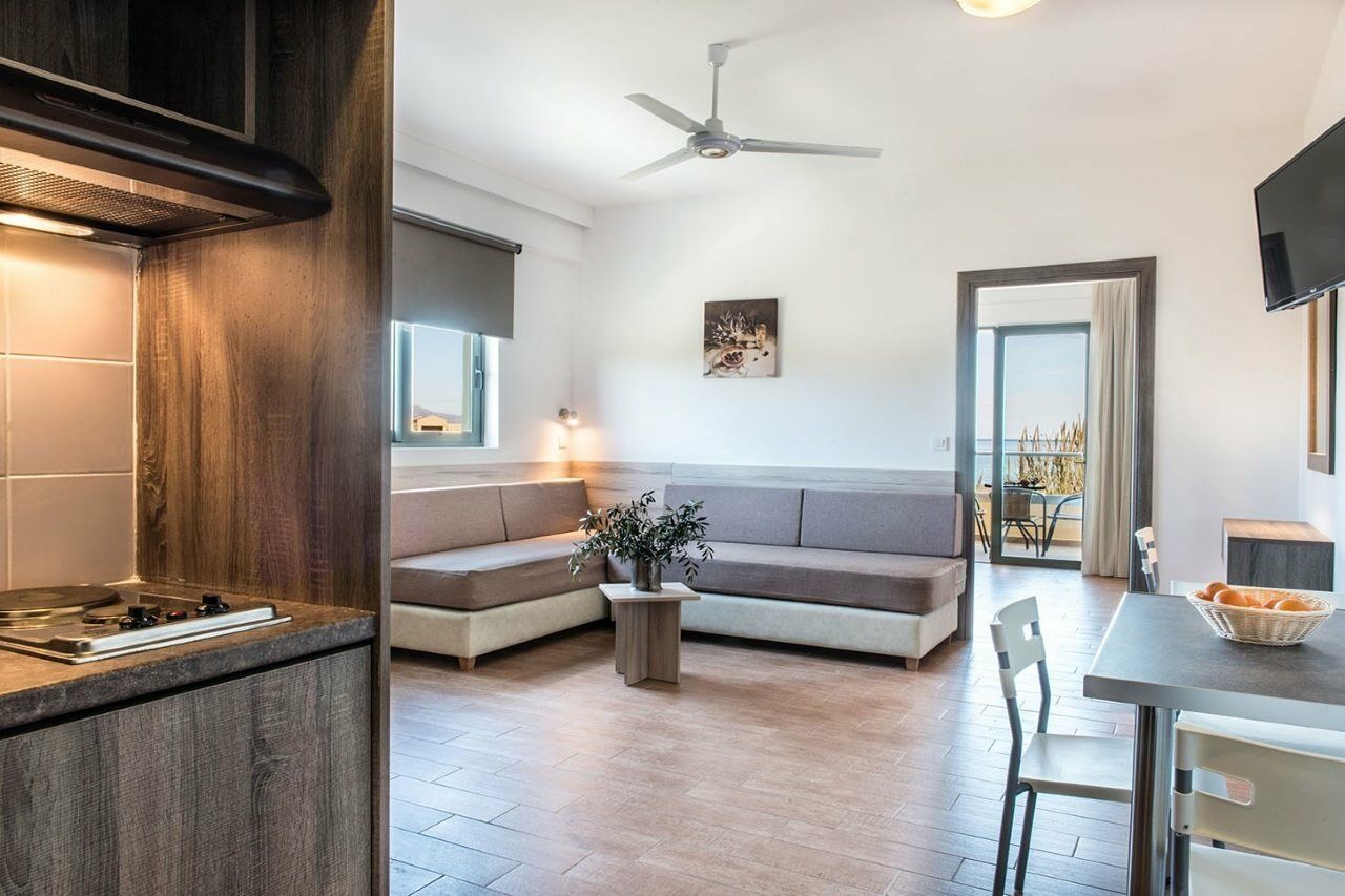 Gerona Mare Apartments Gerani  Exteriér fotografie
